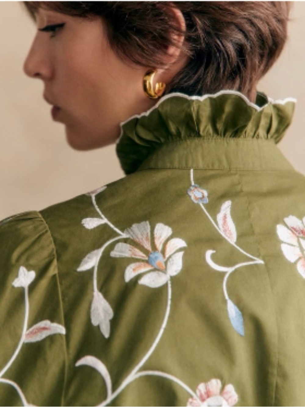 Sezane Coline Blouse in Multi-colored Flower on Khaki - Picture 4 of 11